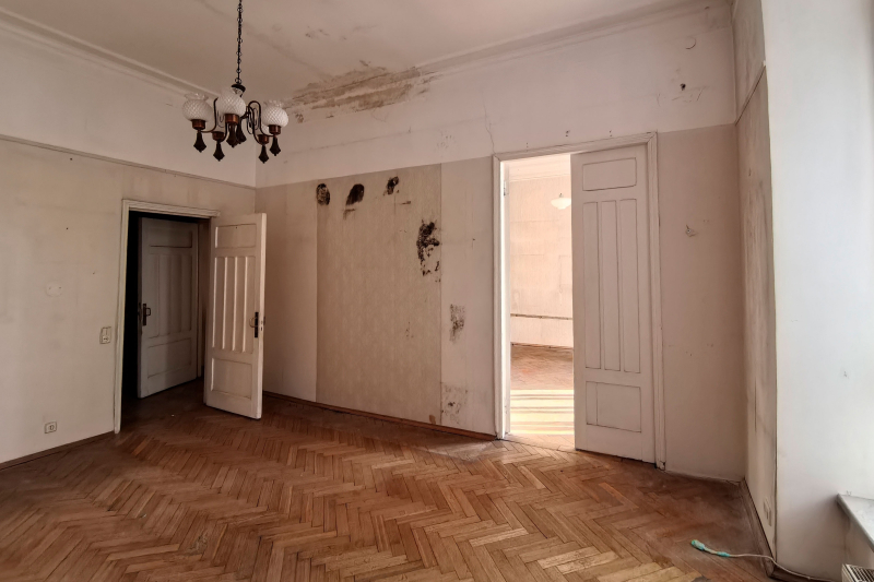 В Москве на торгах продадут квартиру в дореволюционном небоскрёбе