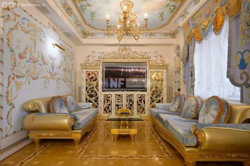 В московском ЖК продаётся квартира-дворец